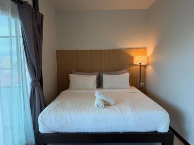 Deluxe King Room — The Aqua Kohphangan